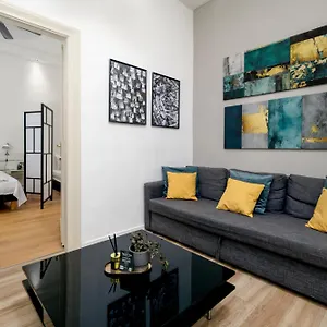 Apartment Kazincy -szimpla Kert 1br, Budapest